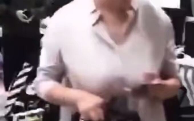 เจ้าหน้าที่ข่าวกรองระดับสูงสุด