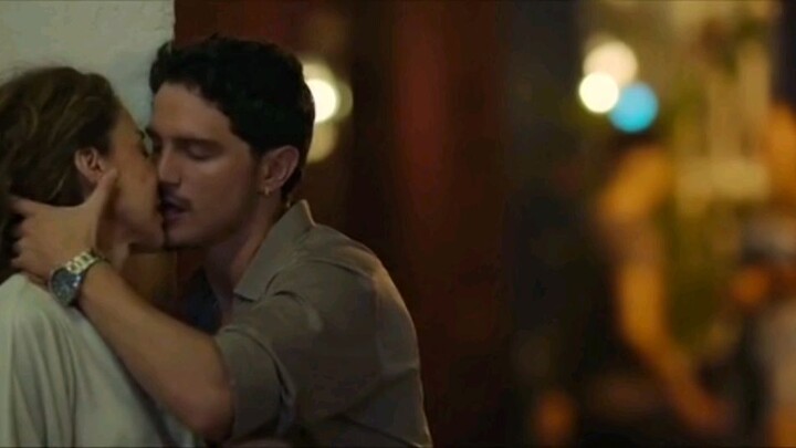 Hot movie top