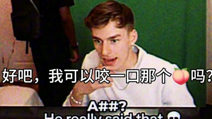 Không phải đâu, anh bạn ơi, mấy kỹ năng trò chuyện mà anh dạy em chẳng dùng được tí nào cả!