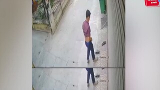 Khôn thế này quê em xích hết lại rồi =))