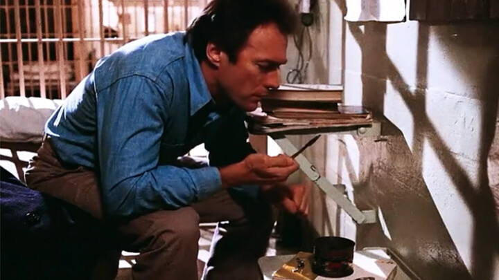 Narapidana ber-IQ tinggi menggunakan sendok makan untuk berhasil melarikan diri dari penjara laut ya