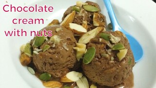 Kem socola đen mix hạt làm tại nhà siêu ngon
