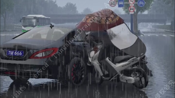 看完这个视频你还打算给电动自行车扣篷子么？