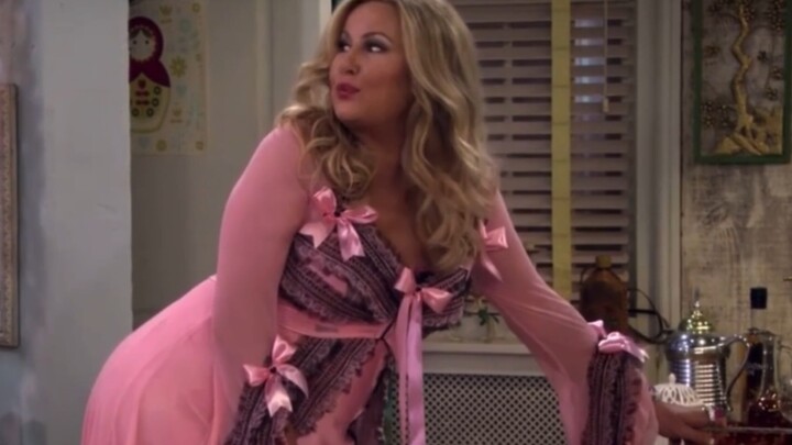 【2 Broke Girls】** Sexy Sister
