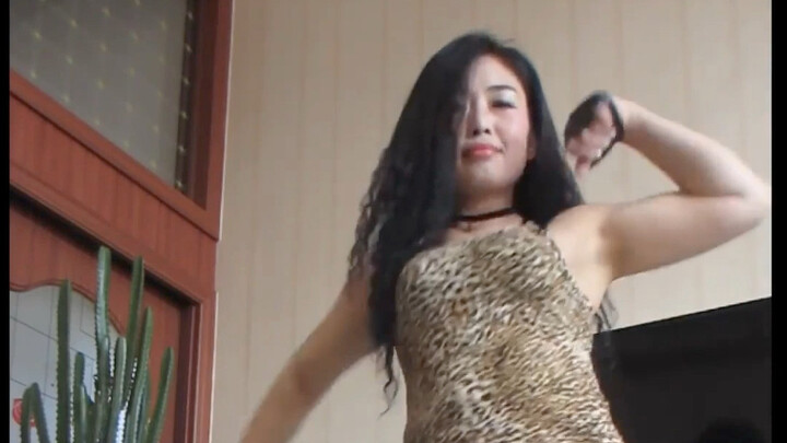 موارد نادرة - رقصة الساحة كينغ فونغهونغ