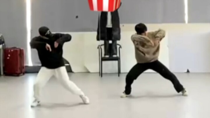 What’s the current level of male idol groups in Chinese entertainment? He Junlin’s 34-second practic