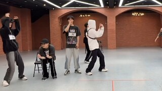 ［文严文］又是只有马哥受伤的世界