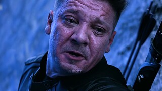 Dua pahlawan super tanpa kekuatan super bersimpati satu sama lain