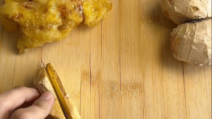 Ginger cos-braised pork