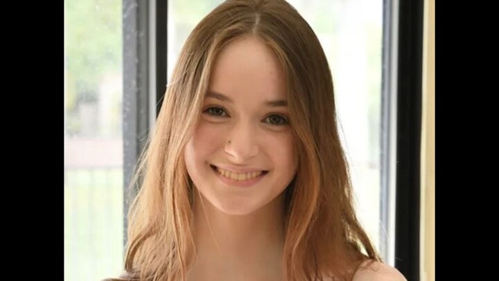สาวน่ารักข้างบ้าน เฮซ尔 มัวร์