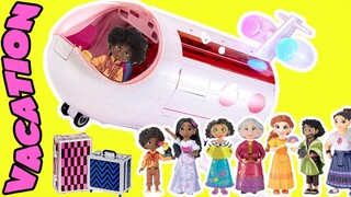 Disney Encanto Dolls Packing for Vacation on Airplane! Mirabel, Isabella, Luisa, Bruno