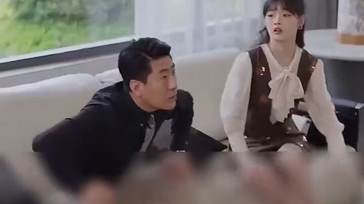 WANG ZIYI & LIU LANGE  bukan pemeran pengganti CEO jatuh cinta pada sekretarisnya