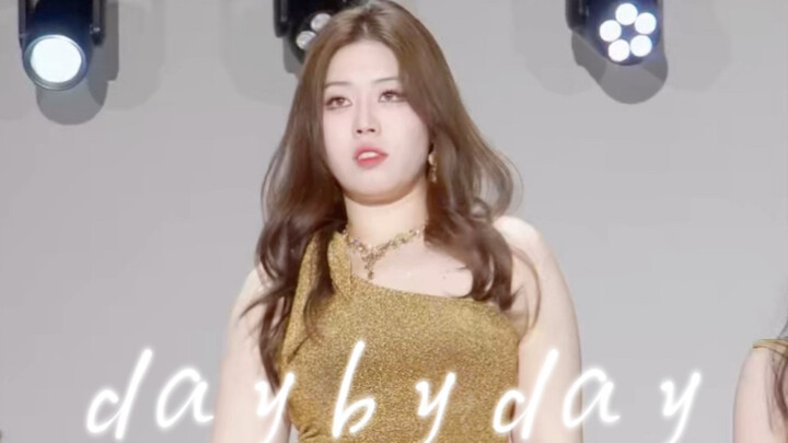 【day by day】第二视角｜怎么说呢仰拍有一点显双下巴
