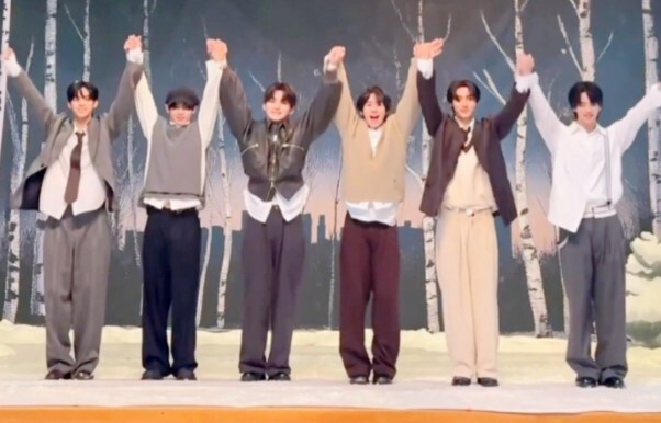 TWS's new song "Last Festival" releases the choreography first!
