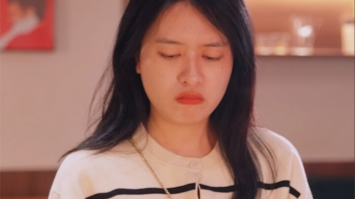 อ้อ ร้านกาแฟช่วงนี้ขายไม่ดีเลย