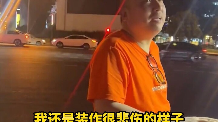 An uncle buys flowers for his 16-year-old daughter who just went through a breakup: “After meddling 