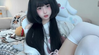 不愧是白丝连我这种屌丝穿上都还行