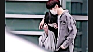 TXT队长崔秀彬恋情曝光？！！？原来是队友