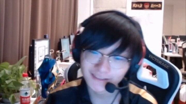 เมื่อเสี่ยวเทียนรู้ว่าโต๋อินโดนดุ นี่คือปฏิกิริยาของเขาในฐานะพี่ชายที่ดีหรือเปล่า?