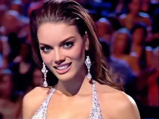 2006 Miss Universe Top 10 Contestants’ Beauty Showcase