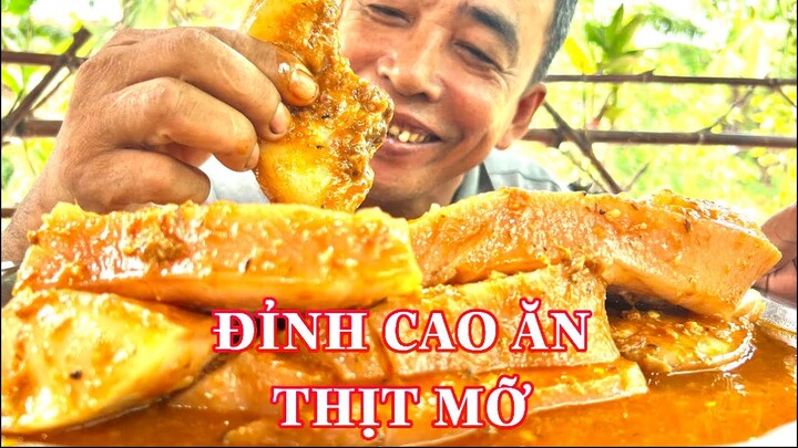 Thử Thách " Ăn Thịt Mỡ Hầm Cá Mòi, Quá Đỉnh Ăn Không Thấy Ngán | ATĐQ