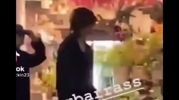 【إن سي تي】 هذه أول مرة أشوف فيها عضو فرقة رجالية مغرور لدرجة هذي