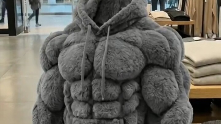 Baju ini keren banget—hasilnya beda-beda tergantung siapa yang pakai!