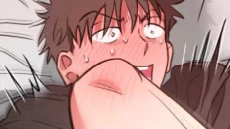 The school hunk secretly exercises at home, but he doesn't know that there is a little boy hiding in