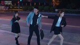 CEO's jealous girl carried him home, but unexpectedly her love rival grabbed the CEO from behind!