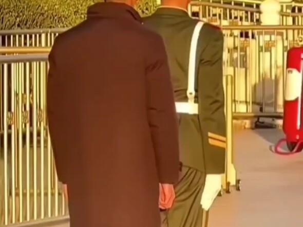 Berhati lembut di balik keteguhan, dia hanyalah seorang anak rakyat.