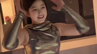 ชีวิตประจำวันของนักเต้นหน้าสวย