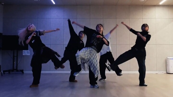 🐸Koleksi ruang latihan para anggota UNCHILD sebelum debut!