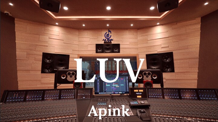 เอพิงค์ «LUV» ฟังเสียงดังในสตูดิโอบันทึกเสียงหรูหราล้านวิว