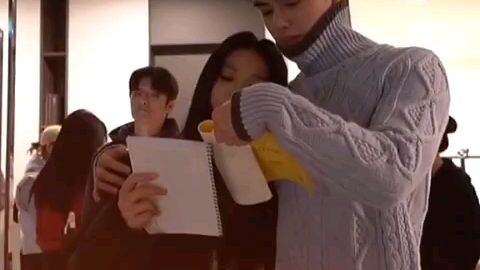 I amended  this  video  in kangyoo  it's  so kilig. 😘🤗🤭