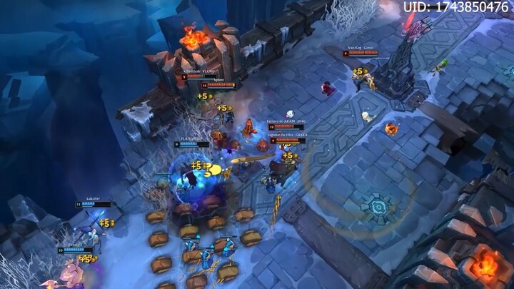 Người đàn bà hóa đá-Tuyển tập những pha xử lí "thần sầu" #Gamegiaitri