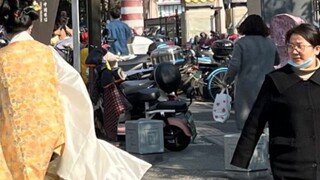 "Những điều về việc trở thành một sinh viên Kinh kịch và thực sự học múa cổ điển"