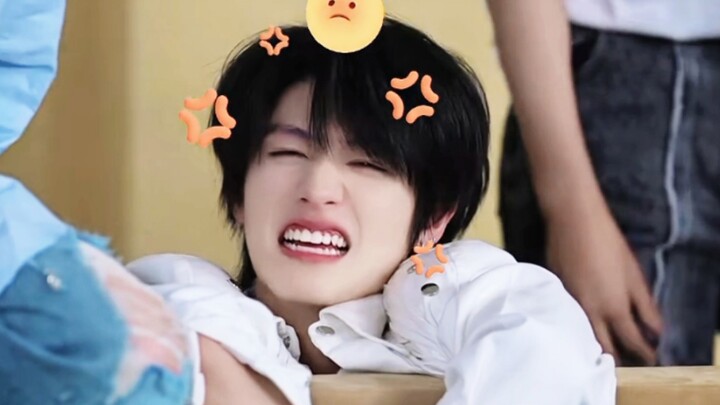 【Zhu Zhixin】Cute, kitten-like pout—three-year-old charm, no more!