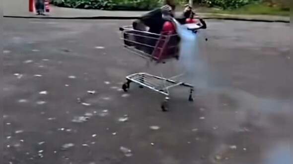 Jet-Powered Shopping Cart! #GoingViral #Insane #Don’tTryThisAtHome #MVP