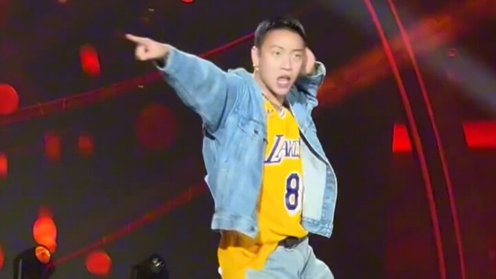 แชมป์สตรีทแดนซ์ระดับโลกเต้น [Subject 3] ด้วยความรู้สึกสุดเหวี่ยง! ตัดสินโดยเสี่ยวเจี๋ย!