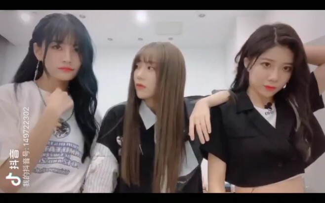 [Zheng Dani] "Mighty Girls" That All Guys Must Check Out