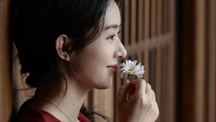 I also want to head into the mountains to escape the summer heat~ Zhao Liying