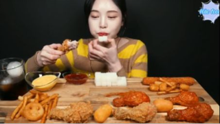 Gà rán, gà rán sốt gia vị, phô mai viên khoai tây chiên phần 4