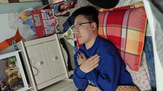 近视の拖更云获得24小时睡眠权