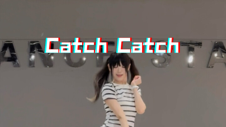 Everyone, let’s go dada-dada-dada together—Catch, catch!!
