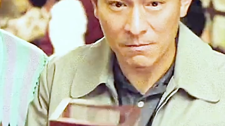 “A serious Wang Jing has delivered a Hong Kong film that will go down in history!”