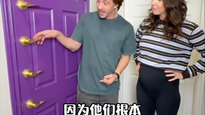 Doesn’t this door look like the heart of your crush, since you’ll never know how to open it?