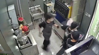 Boss, our ice cream was stolen by the people next door.