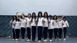 幻想童话翻跳转场