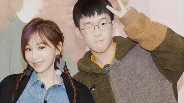 يوميات معجب وانغ شينلينغ! لنصبح أفضل مع مثلي الأعلى!