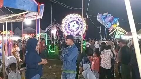 datangki di pasar malam terdekat pasti harga semua murah..